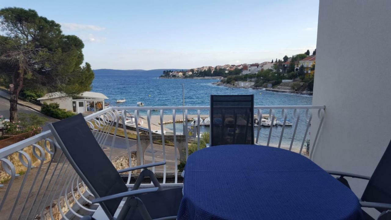 Apartmani Laura Trogir Bagian luar foto