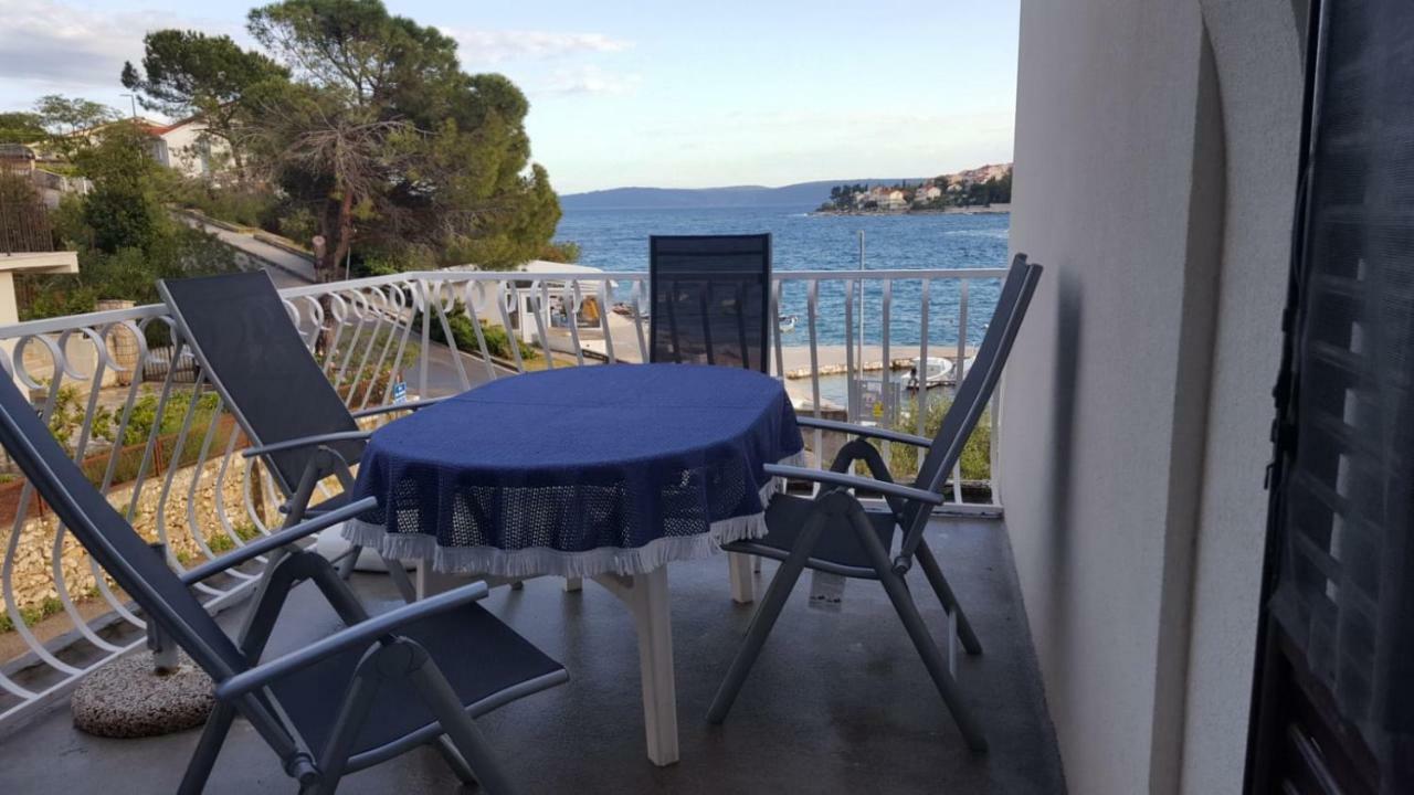 Apartmani Laura Trogir Bagian luar foto
